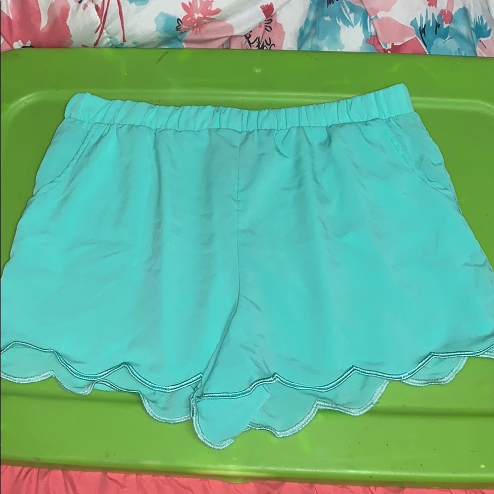 scalloped shorts!